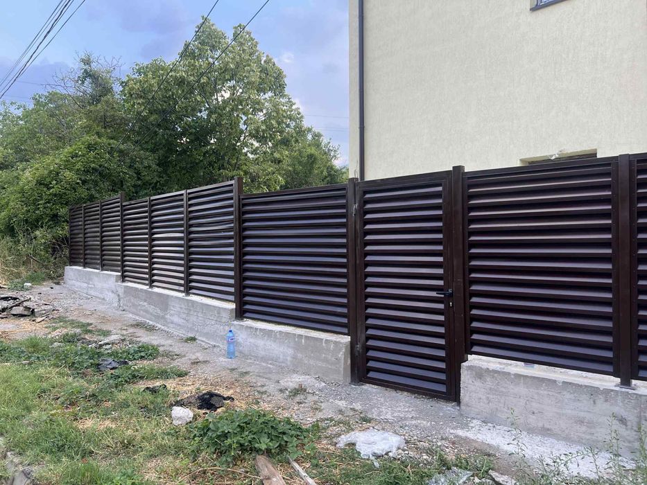 Ламелни врати,порти,огради тип щора (плъзгащи)