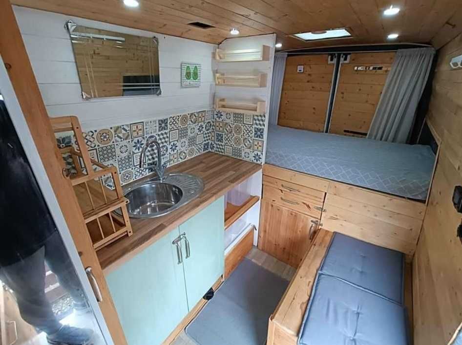 Se vinde casa pe roti - FORD TRANZIT