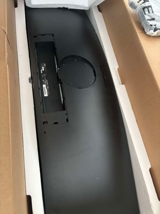 Vând monitor Rog Strix XG49V