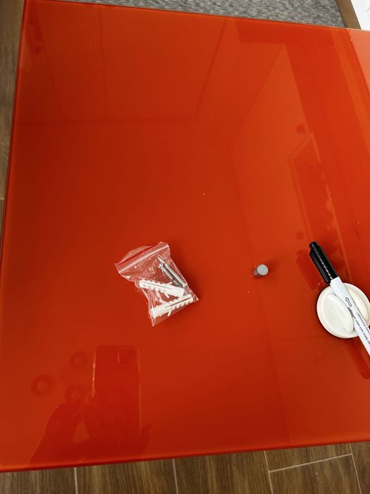 Стъклена магнитна дъска оранжева 45/45 см