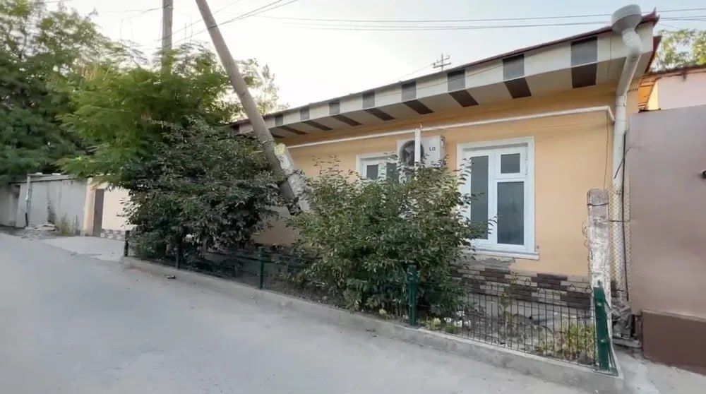 Sotiladi Дом Продаётся Мирабад махаля Навруз 9,7 Соток Фасад 20м