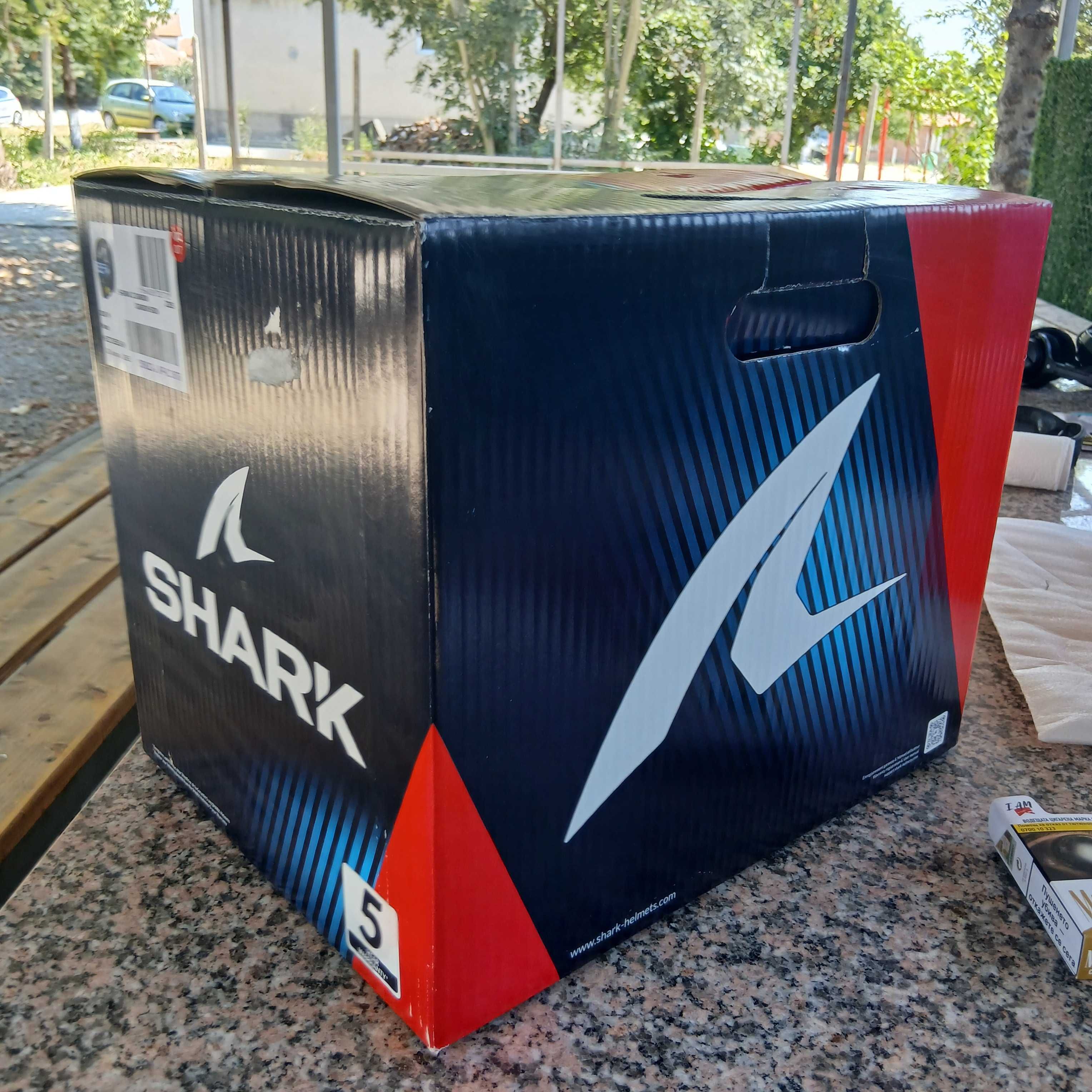 Каска за мотор Shark