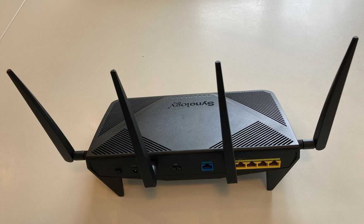 Router sau Access Point mesh Synology RT2600ac