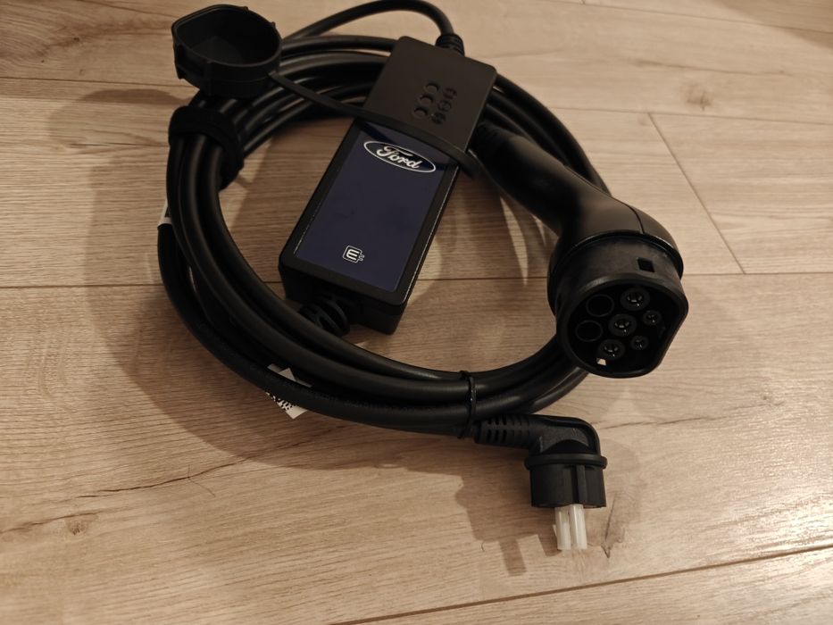 Vand Cablu original de incarcare vehicule electrice hibride plug-in