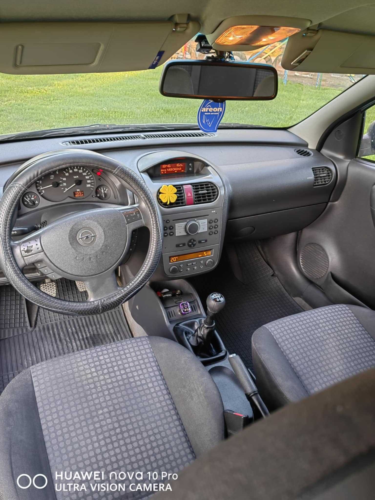 Opel korsa C 1.3 dizel 2005 godina