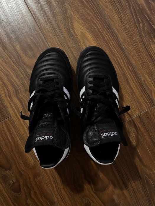 Adidas обувки за футбол- стоножки