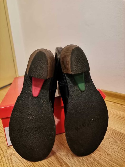 Дамски високи кожени ботуши Kickers