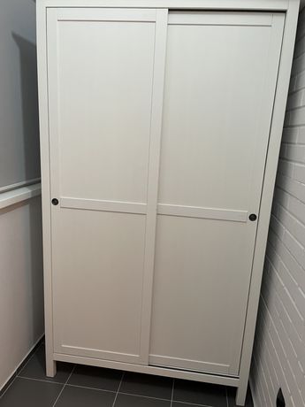 Шкаф плательный IKEA