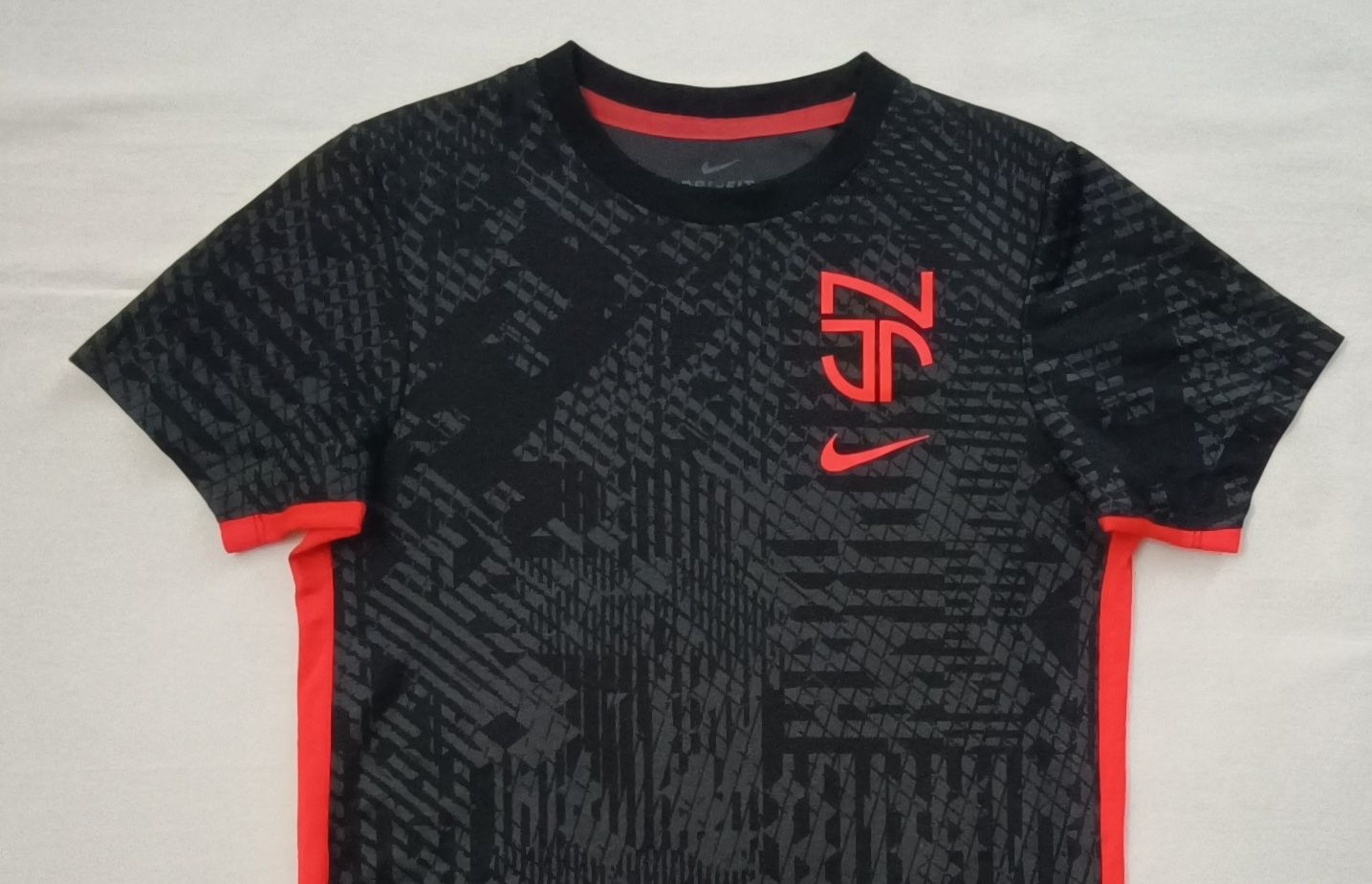 Nike DRI-FIT Neymar JR Tee оригинална тениска ръст 128-137см Найк