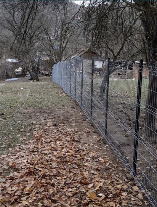 Facem garduri din plasă bordurată