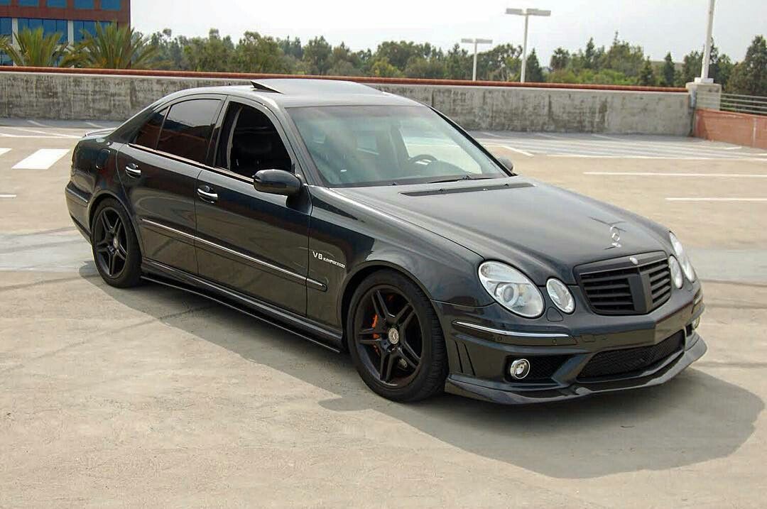 Бампер Мерседес 211 AMG6.3