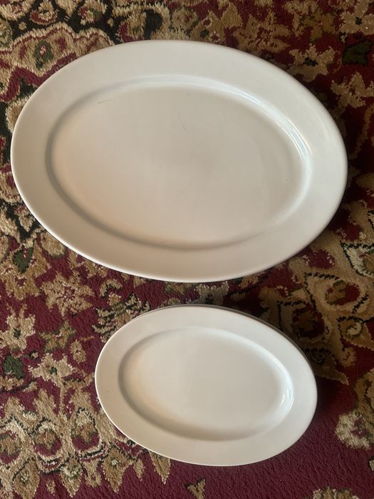 Продам блюдо овальноное