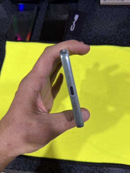 samsung a73 pamit 6.128g holatini oqip tel qlila