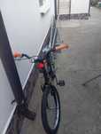 Vînd bicicleta  pentru copii