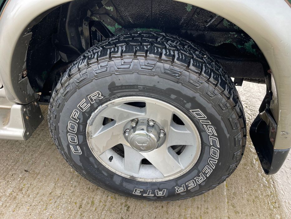 Mitsubishi Pajero Sport motor 2972 cc 125 hp benzină 24 valve cu