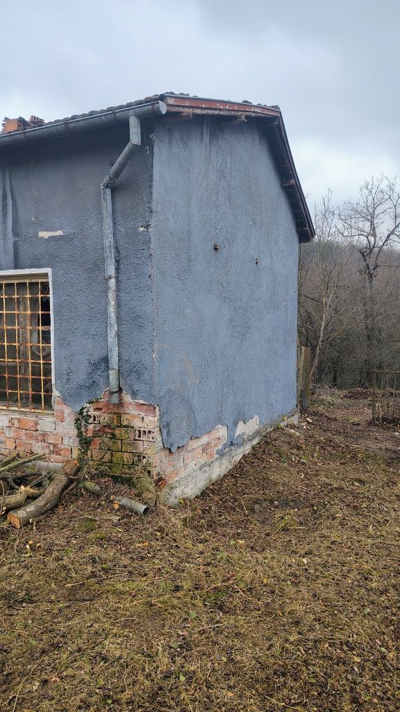 Къща с двор 500 кв. m