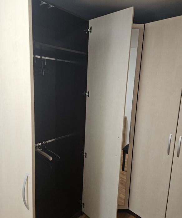 Dulap cu 4 usi din MDF