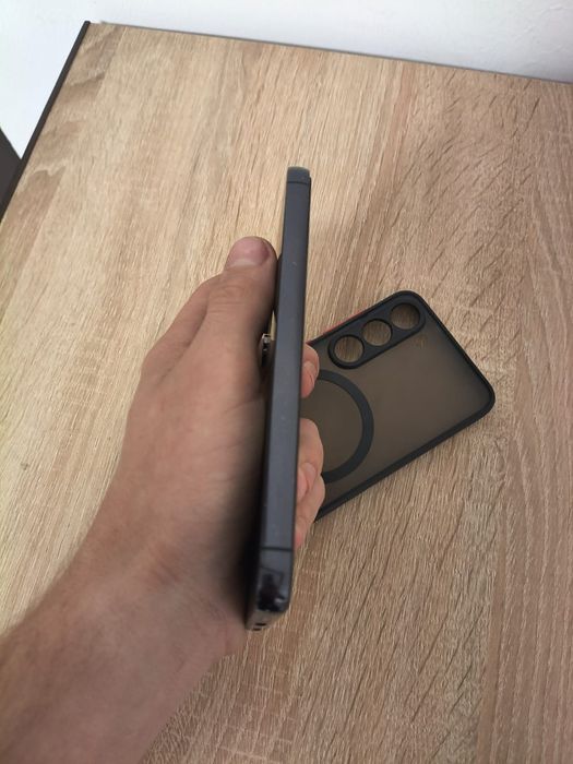 Vând Samsung Galaxy S23