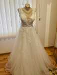 Vand rochie de mireasa Lavy Design , model A line - stare foarte buna.