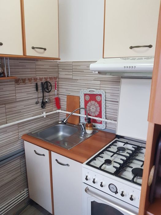 Vând Apartament cu 2 camere recent renovat Dej str Aurora 4.