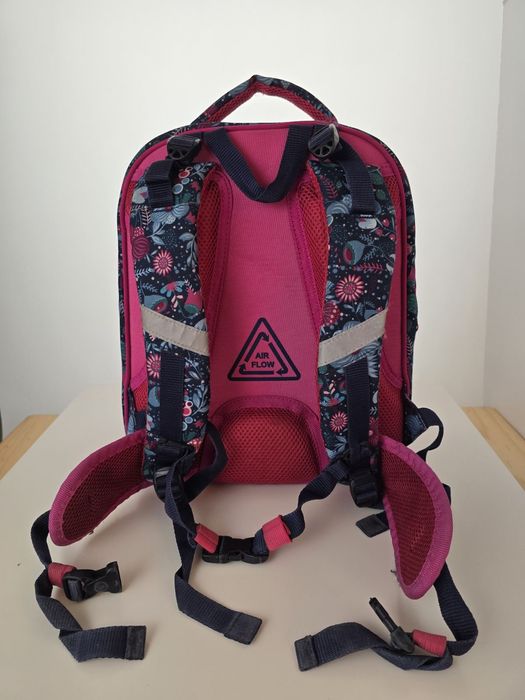 Belmil Ергономична Ученическа Раница с каишки през гърдите