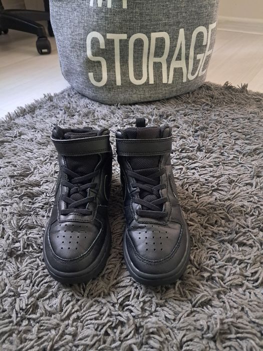 Високи маратонки Nike размер 31 / ЗАПАЗЕНИ!