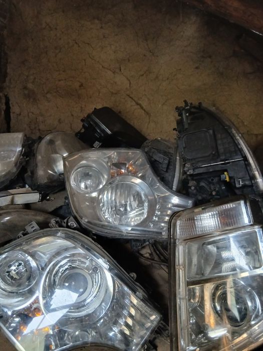 Фарове за Мерцедес и Волво