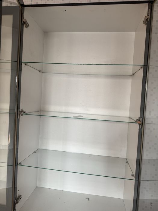 Шкаф витрина 3 штуки