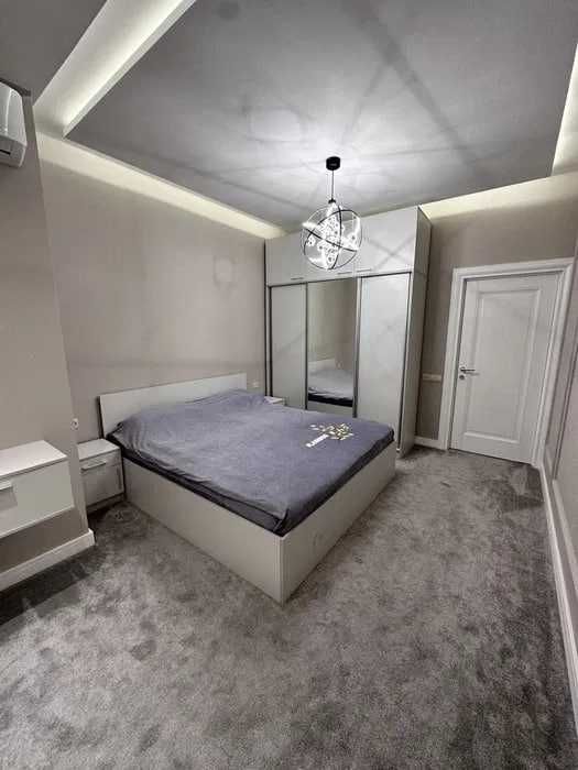 ЖК "Xon Saroy Sayram" мегапланет метро юнусабад универсам рынок