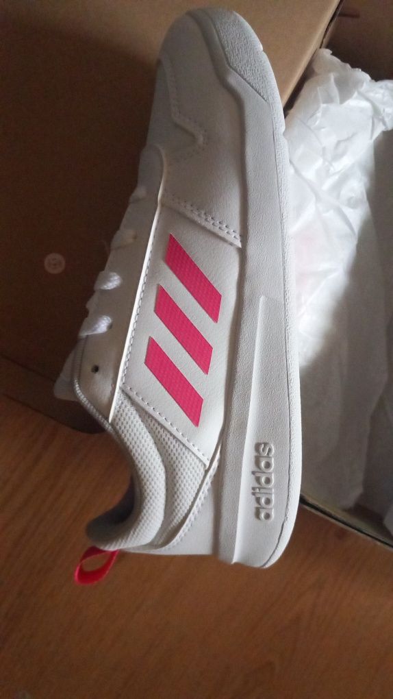 Adidasi dama adidas