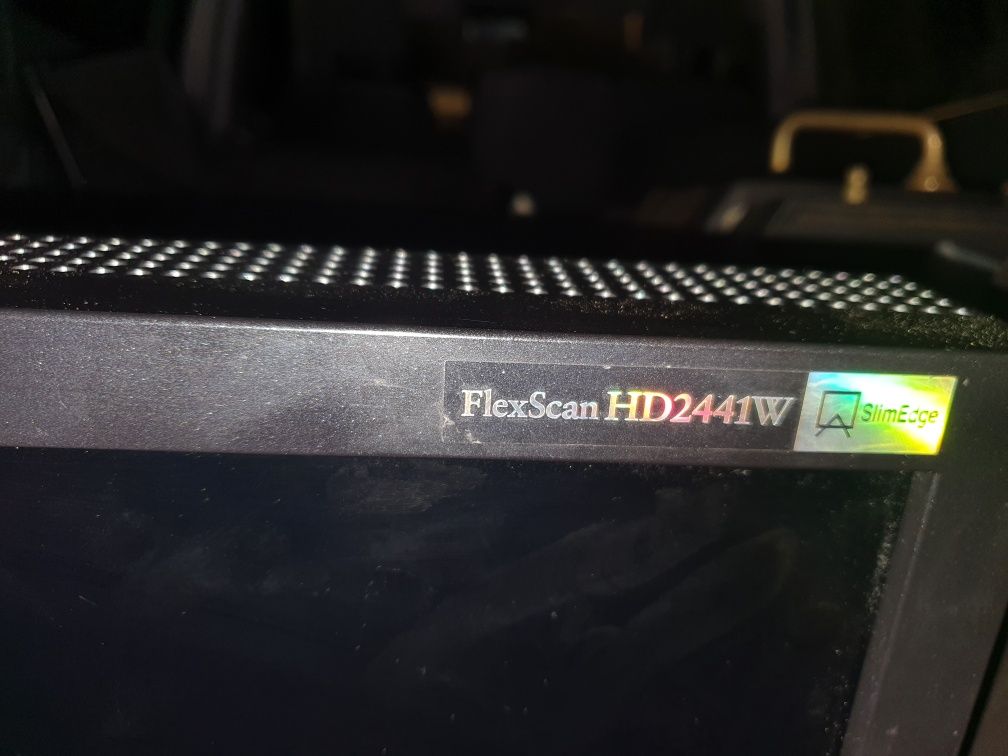 Monitor Eizo calitate HD 2441W