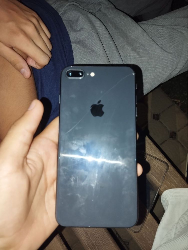 Iphone 8 + sotlad