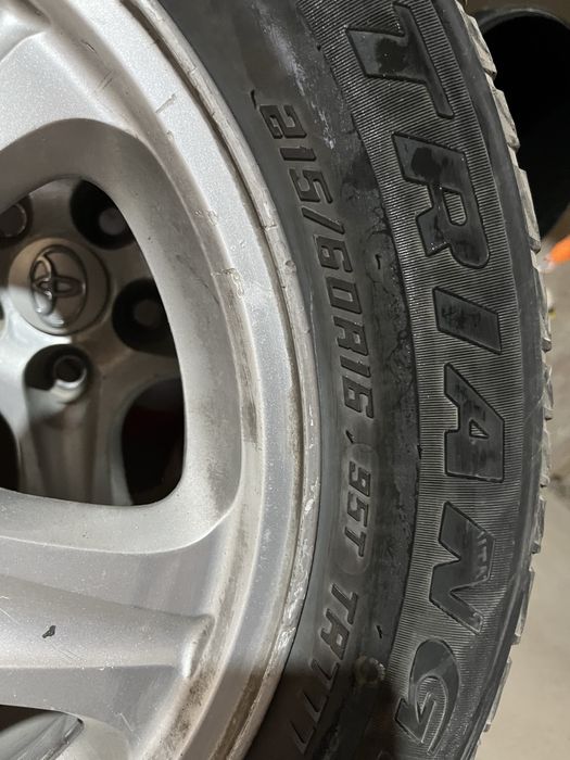 Продаю зимние шины в отличном состоянии