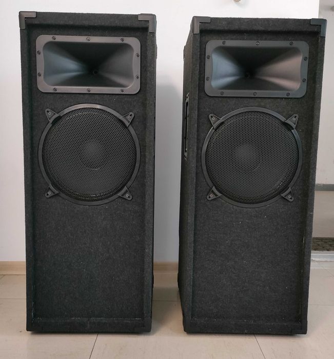 Тонколони ALS (Acoustic Labyrinth Systems) за заведение