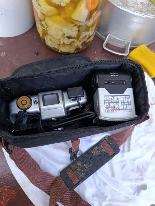 Aparat foto camera cu film