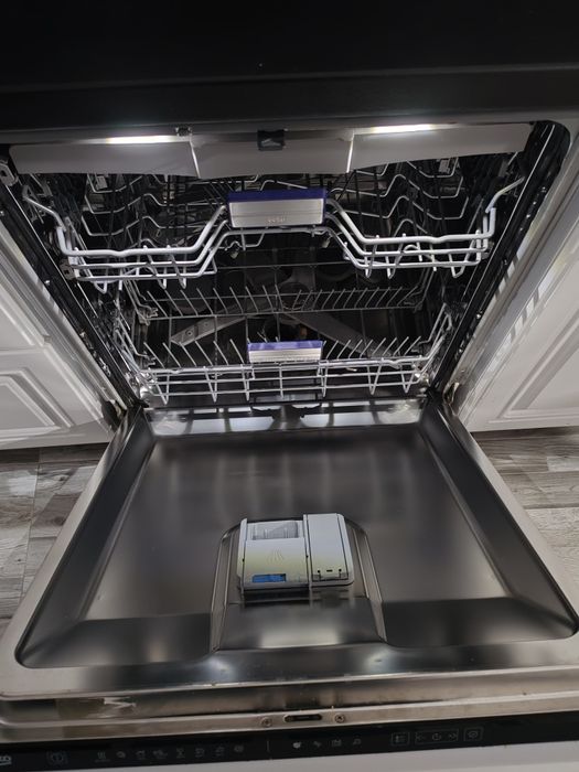 Mașina de spălat vase BEKO INCORPORABILA