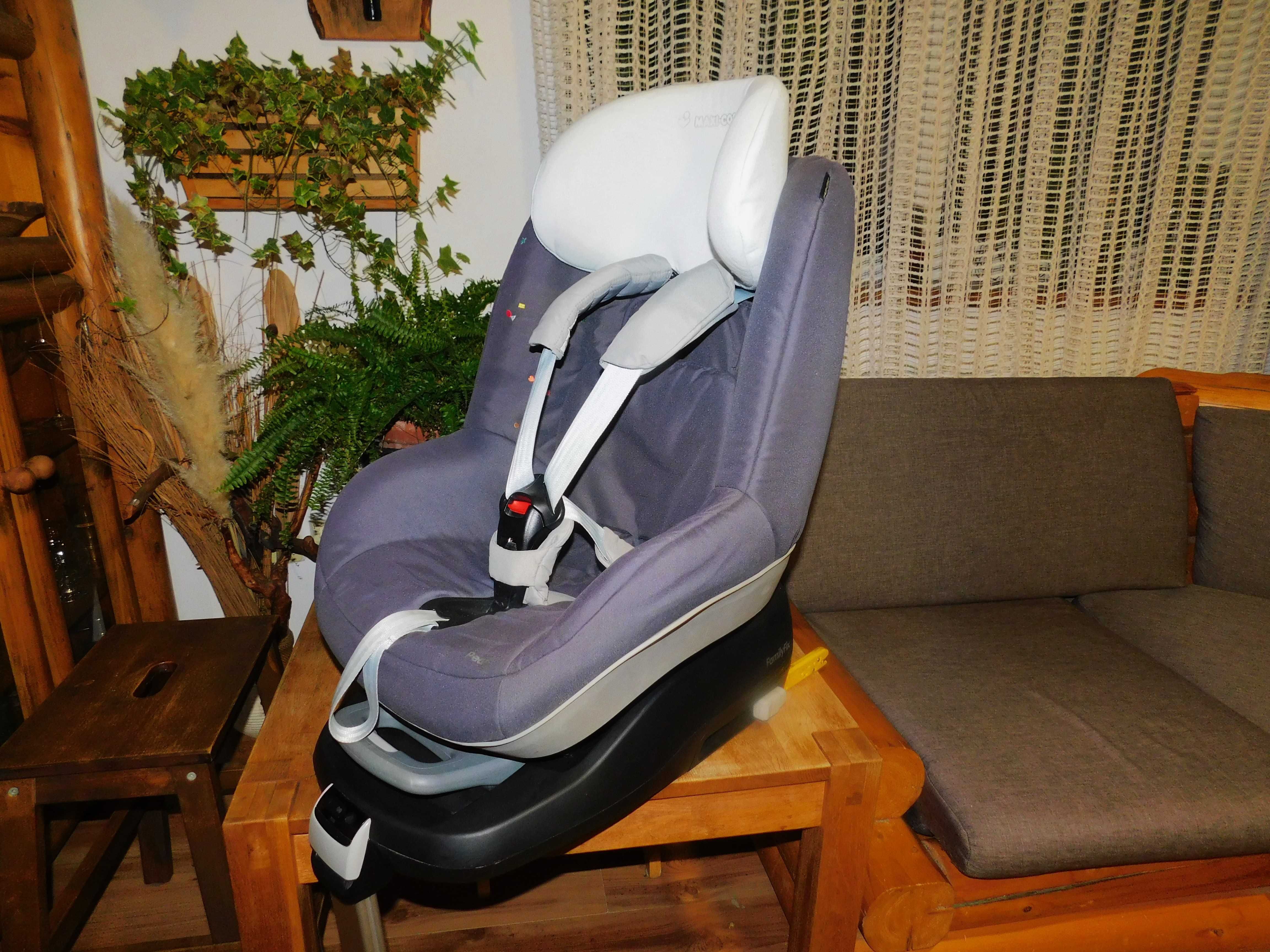 Scaun auto Maxi Cosi Pearl *9-18 kg+ bază Isofix