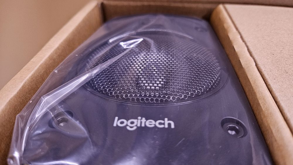 Нови сателитни тонколонки от Logitech Z906
