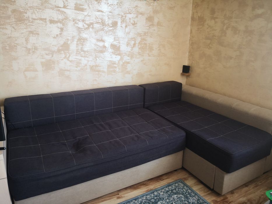 Colțar  canapea extensibil cu lada de depozitare