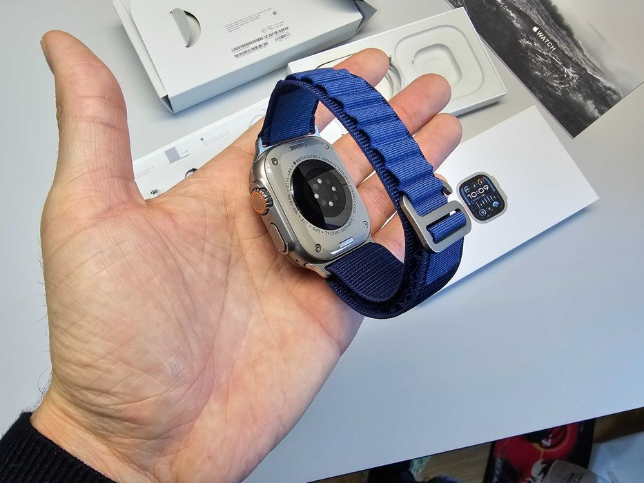 ПРОДАМ Apple Watch Ultra 2 (Titanium Blue Ocean Band) 49MM.