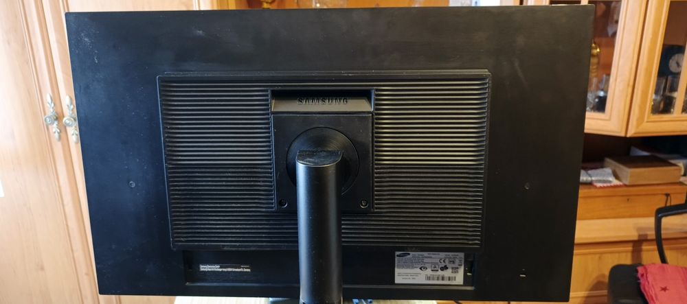 Monitor led LG si Samsung