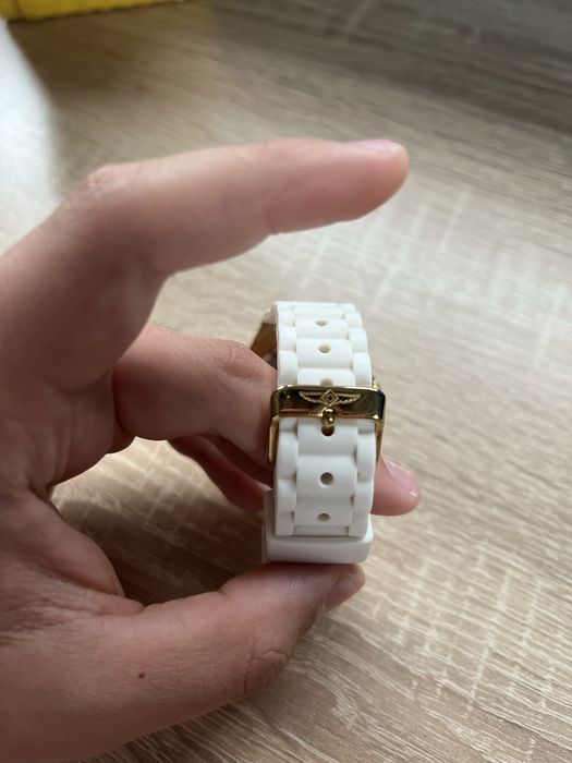 Оригинален дамски часовник Invicta