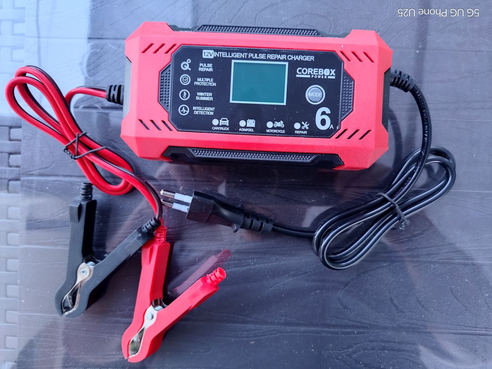 Ново зарядно за автомобил  12 v