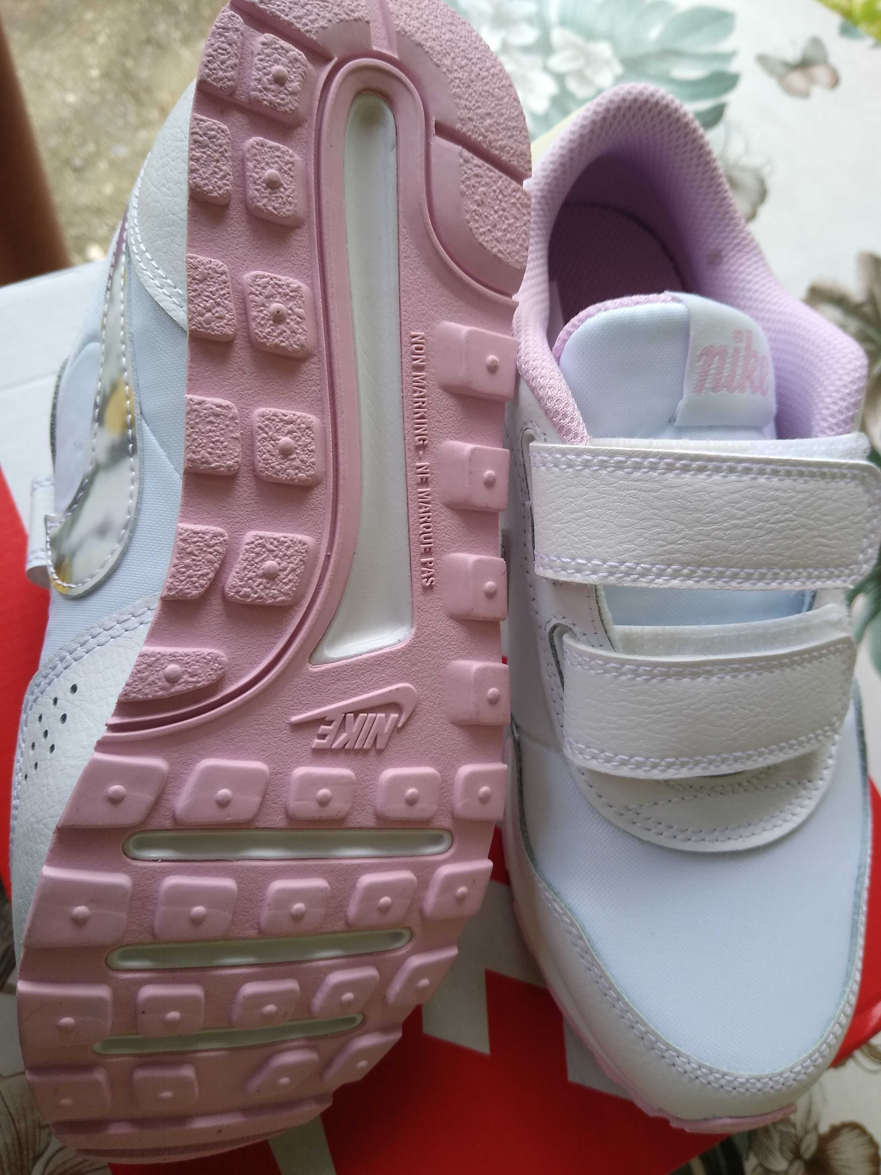Skechers/ Paola /NIKE маратонки и мокасини  N32