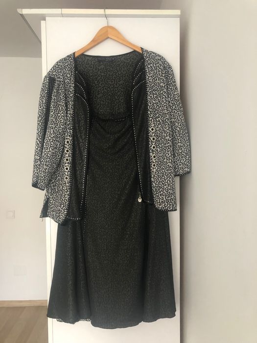 Costum dama mărime 50- fusta și sacou cu închidere cu fermoar