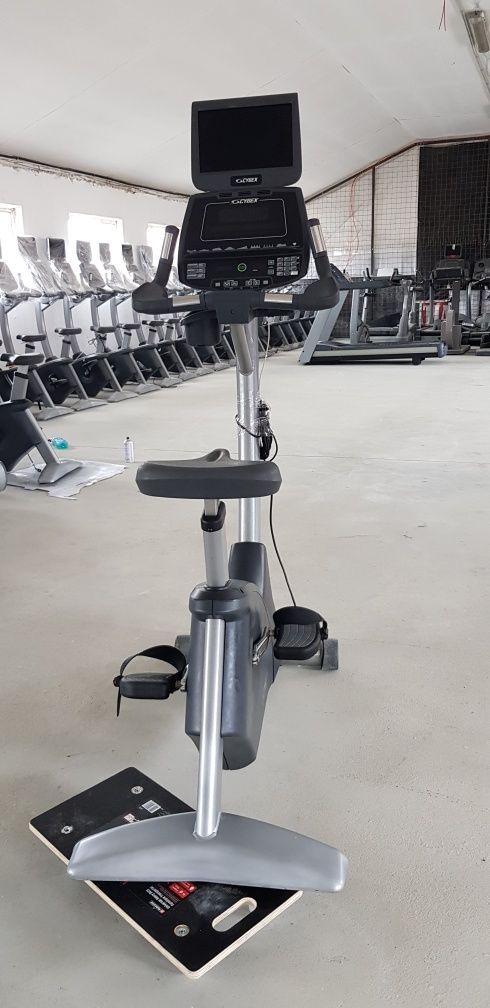 Biciclete profesionale fitness Cybex