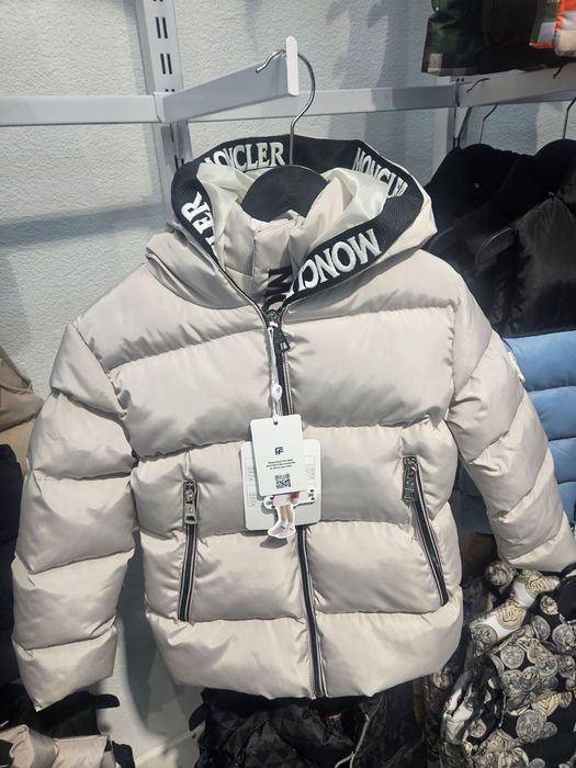 MONCLER Естествен гъши пух