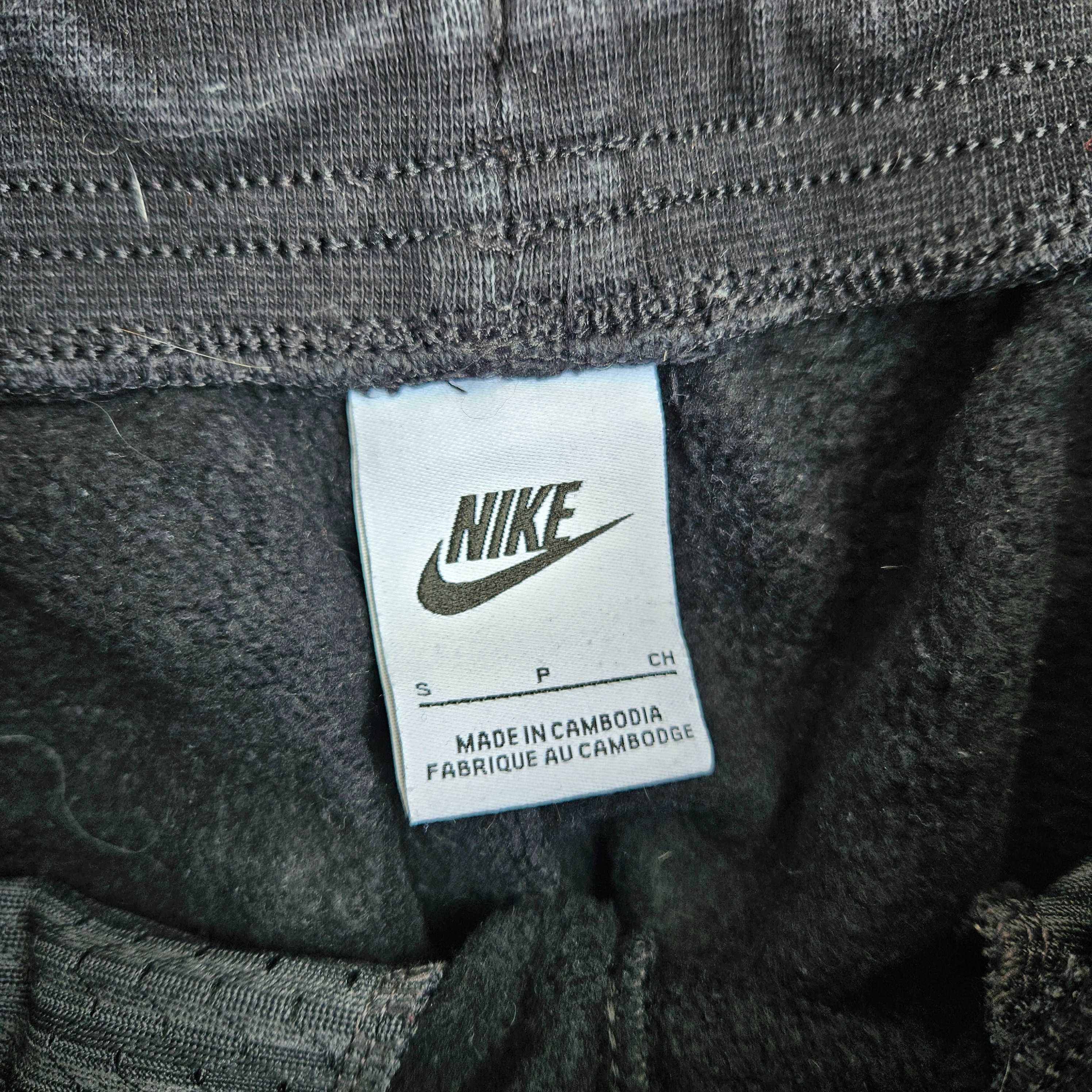 Екип Nike суитчер и долнище анцуг