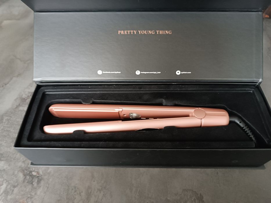 Нова преса PYT Rose Gold Infrared Styler – Лукс и грижа за косата