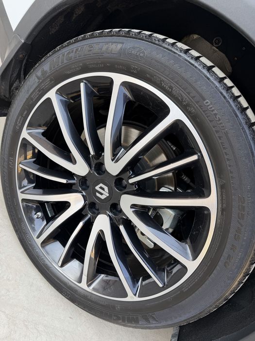 Leap Motor C11 90КВ батарея